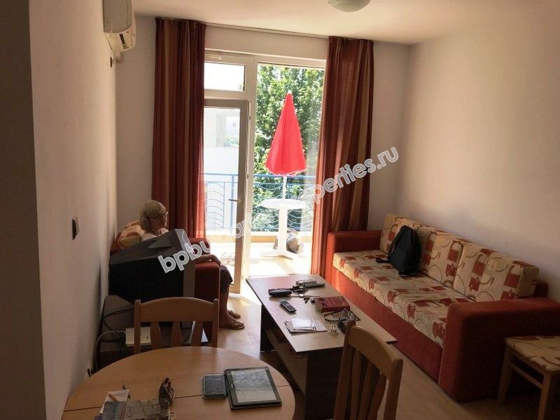 Двухкомнатная меблированная квартира на продажу в курорте Солнечный Берег