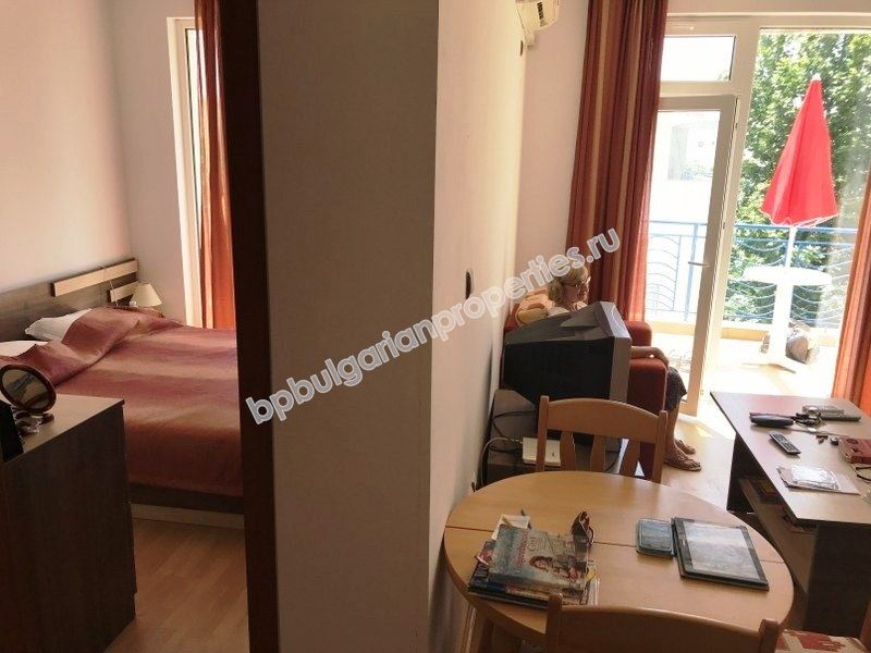 Двухкомнатная меблированная квартира на продажу в курорте Солнечный Берег