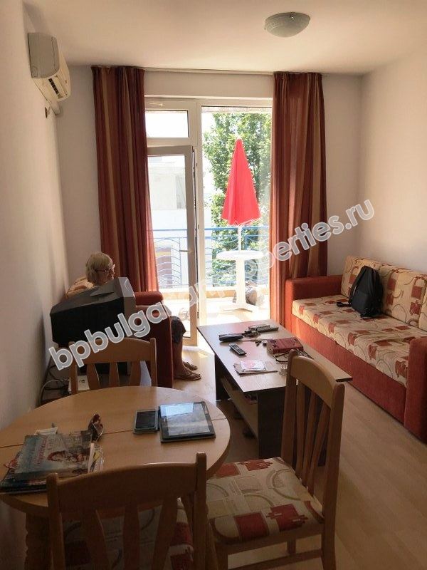 Двухкомнатная меблированная квартира на продажу в курорте Солнечный Берег