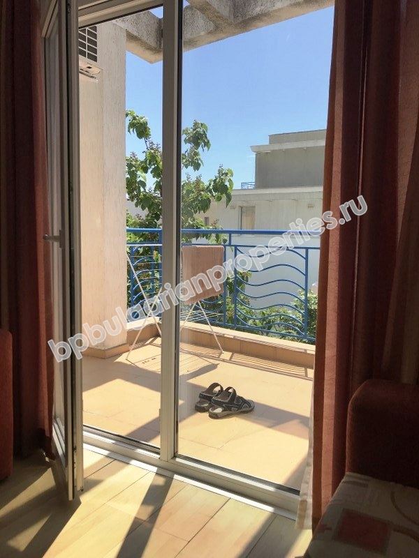 Двухкомнатная меблированная квартира на продажу в курорте Солнечный Берег