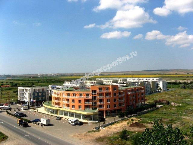 Двухкомнатная меблированная квартира на продажу в курорте Солнечный Берег