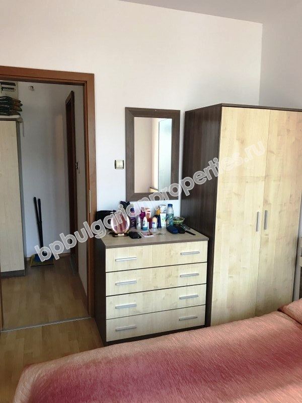 Двухкомнатная меблированная квартира на продажу в курорте Солнечный Берег