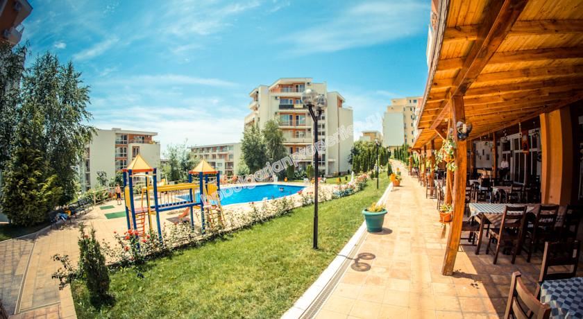 Меблированная двухспальная квартира с видом на море в курорте Святой Влас Меблированная двухспальная квартира с видом на море в курорте Святой Влас