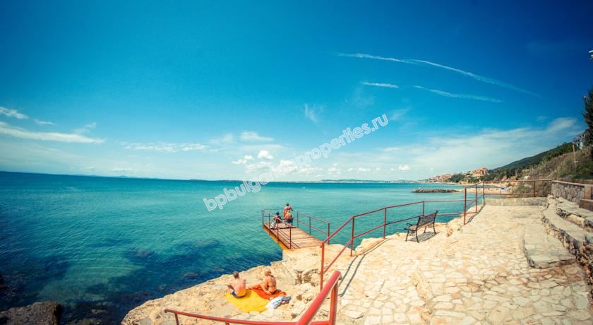 Меблированная двухспальная квартира с видом на море в курорте Святой Влас Меблированная двухспальная квартира с видом на море в курорте Святой Влас