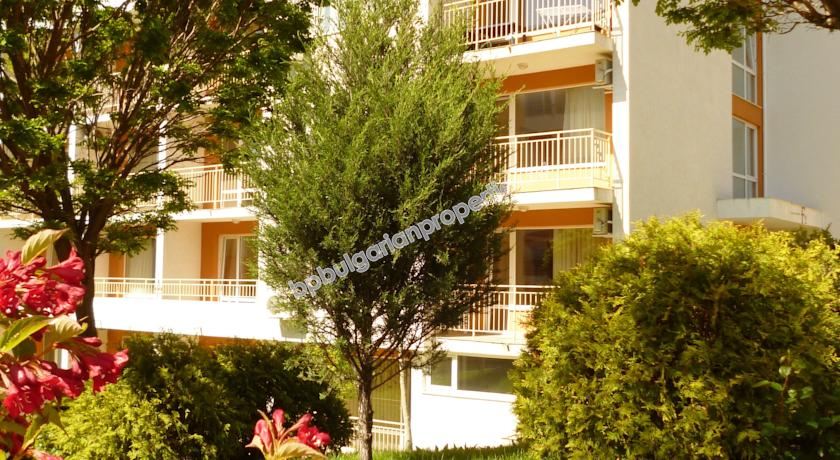 Меблированная двухспальная квартира с видом на море в курорте Святой Влас Меблированная двухспальная квартира с видом на море в курорте Святой Влас