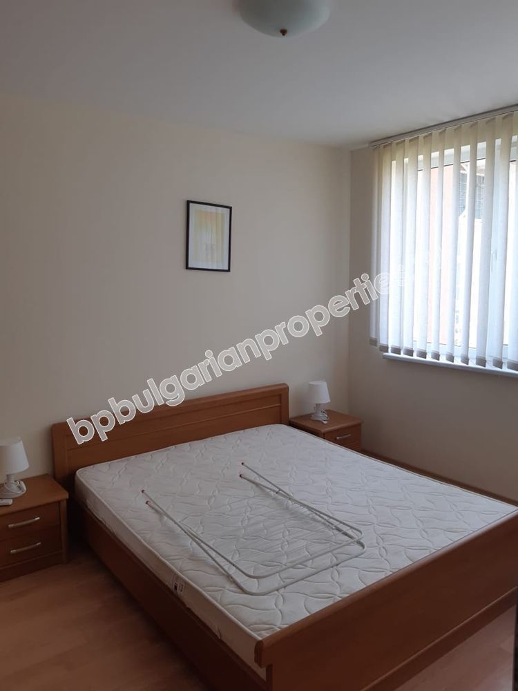 Меблированная двухспальная квартира с видом на море в курорте Святой Влас Меблированная двухспальная квартира с видом на море в курорте Святой Влас