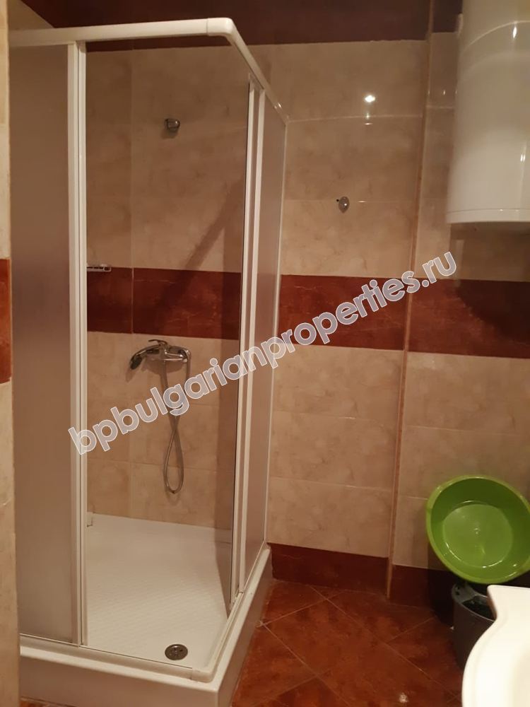 Меблированная двухспальная квартира с видом на море в курорте Святой Влас Меблированная двухспальная квартира с видом на море в курорте Святой Влас