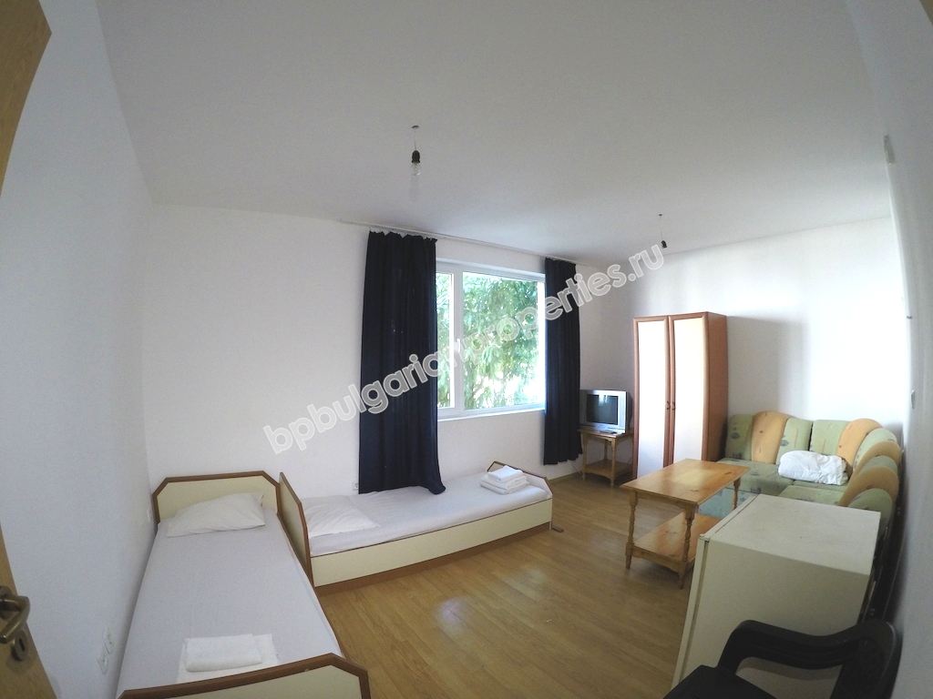 Дешевая меблированная студия на продажу в курорте Солнечный берег