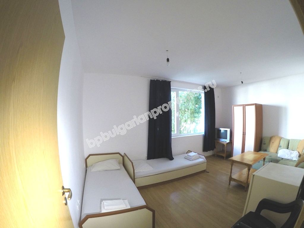 Дешевая меблированная студия на продажу в курорте Солнечный берег