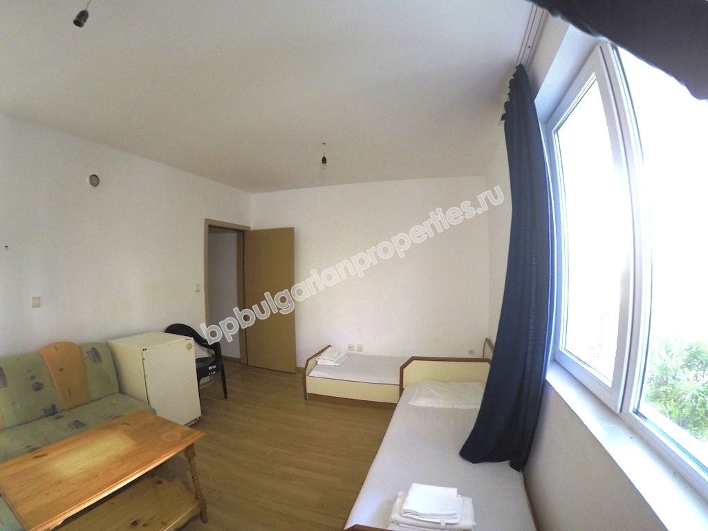 Дешевая меблированная студия на продажу в курорте Солнечный берег