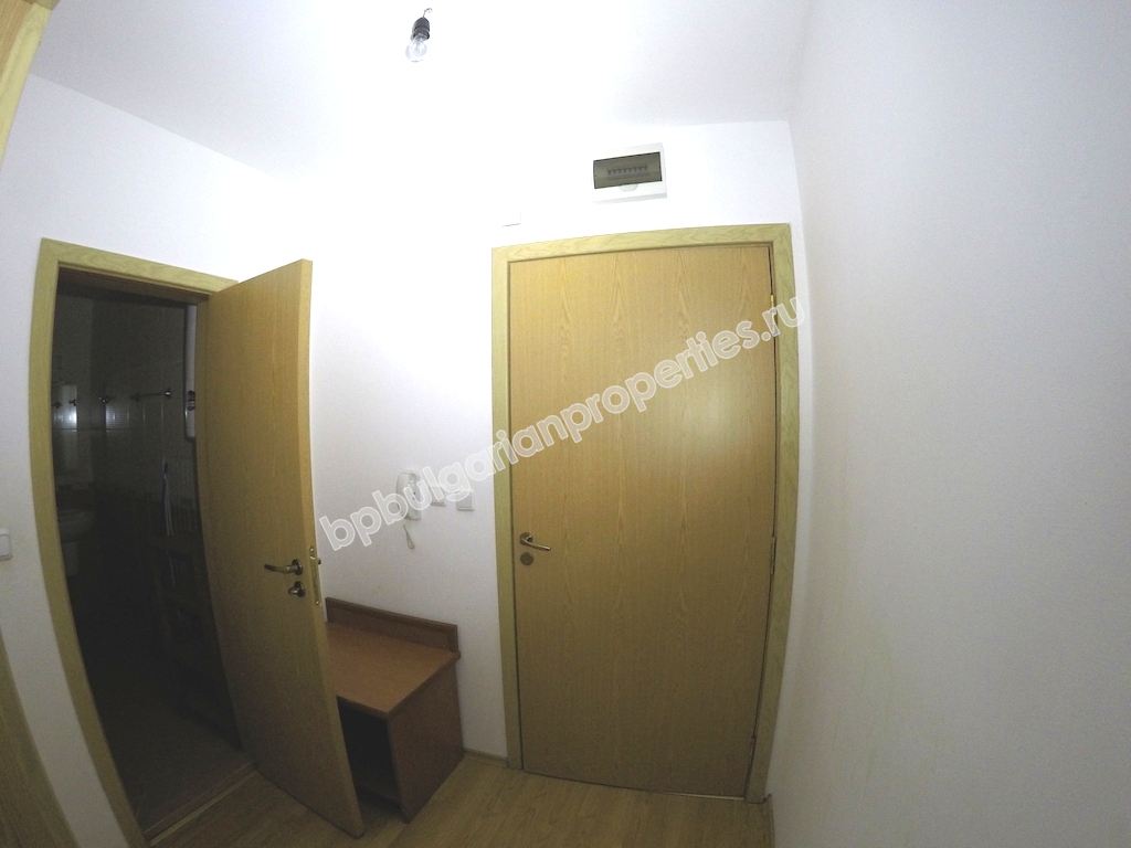 Дешевая меблированная студия на продажу в курорте Солнечный берег