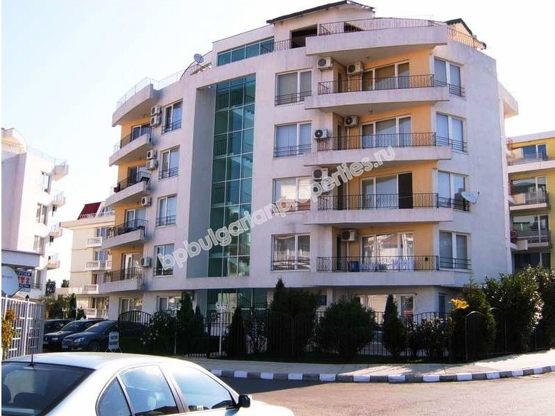 Дешевая меблированная студия на продажу в курорте Солнечный берег