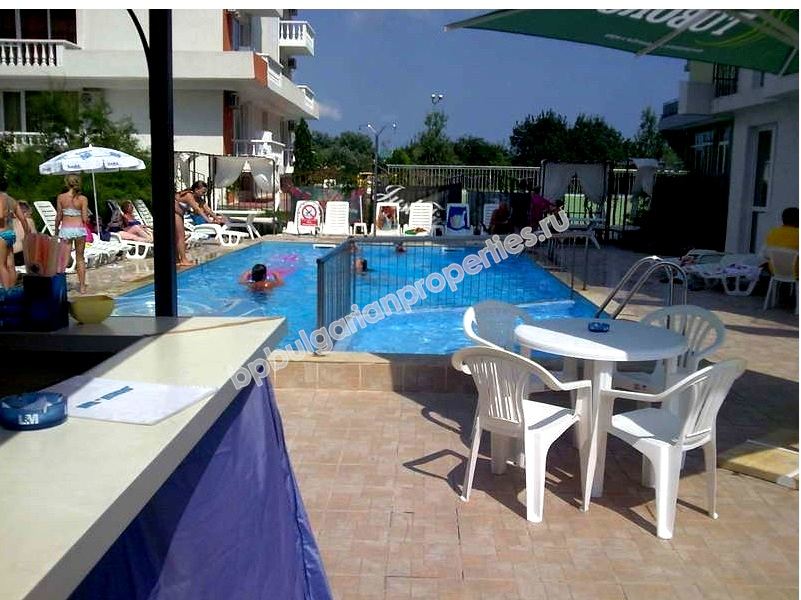 Дешевая меблированная студия на продажу в курорте Солнечный берег