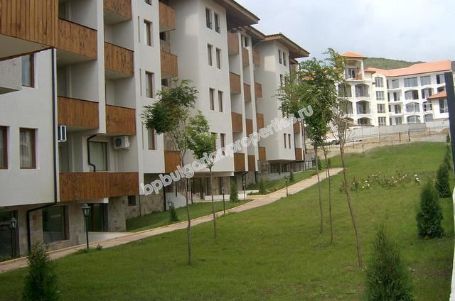 Большая меблированная студия для продажи недалеко от пляжа в курорте Свети Влас Большая меблированная студия для продажи недалеко от пляжа в курорте Свети Влас