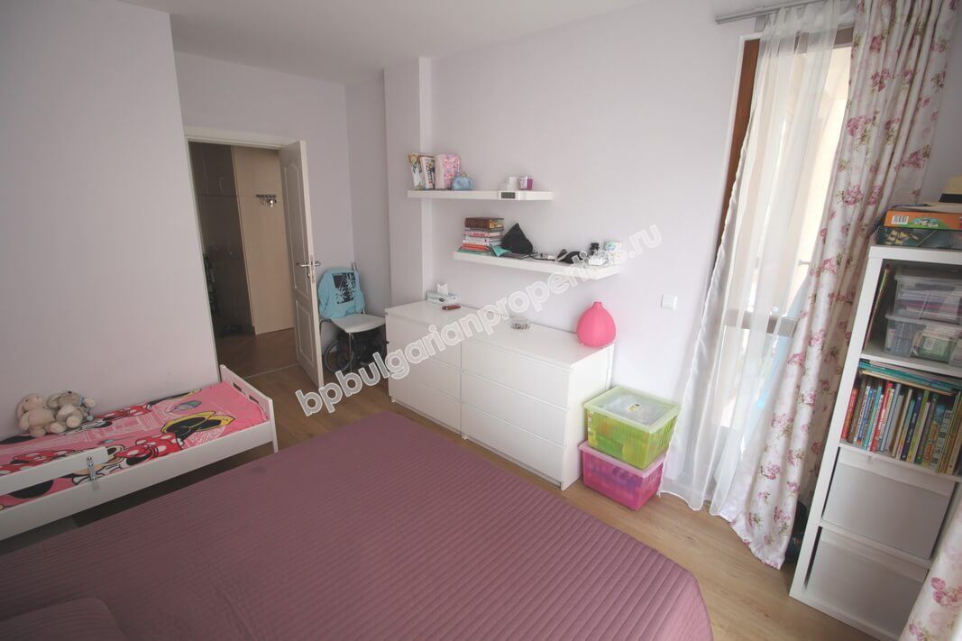 Меблированная двухкомнатная квартира на продажу в курорте Солнечный Берег