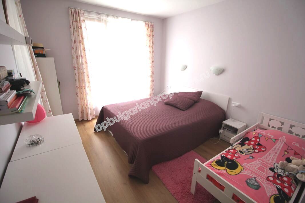 Меблированная двухкомнатная квартира на продажу в курорте Солнечный Берег