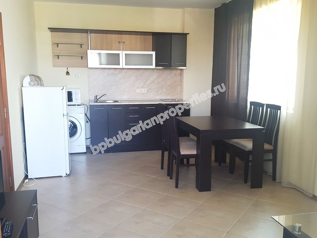 Меблированная двухкомнатная квартира на продажу в курорте Солнечный Берег