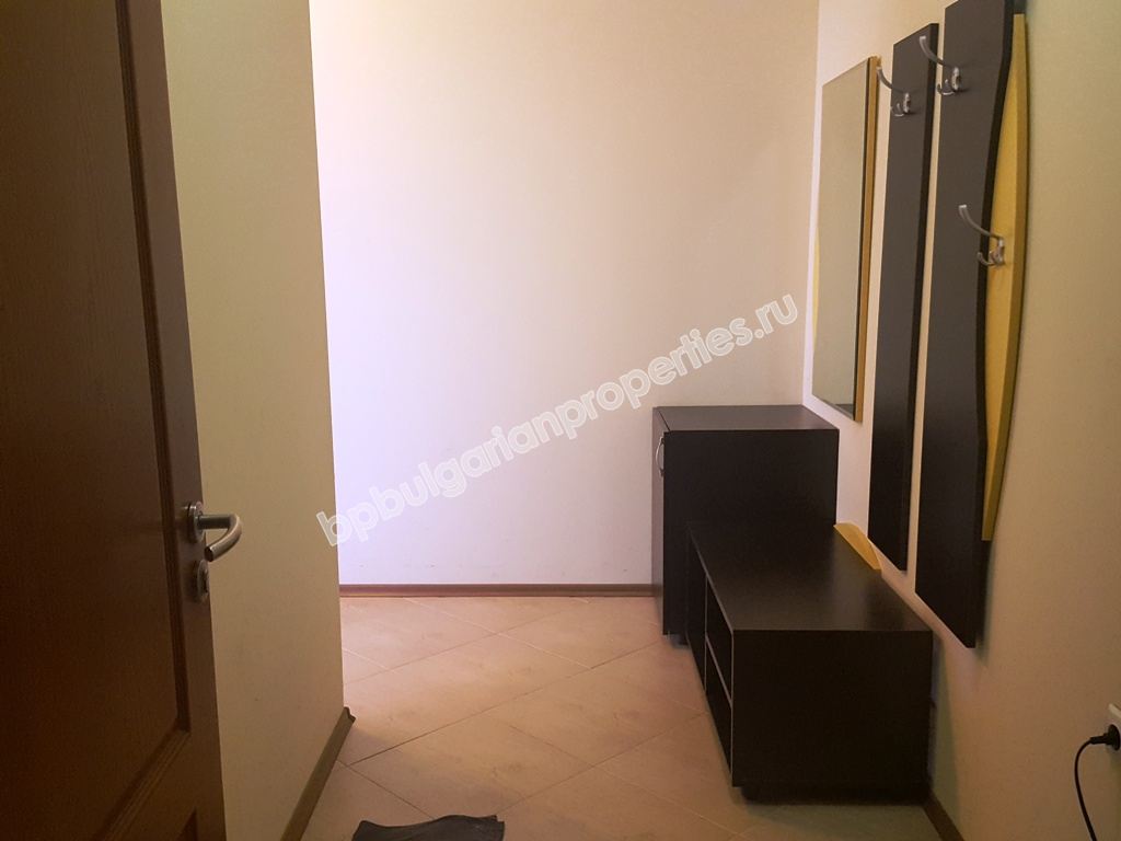 Меблированная двухкомнатная квартира на продажу в курорте Солнечный Берег