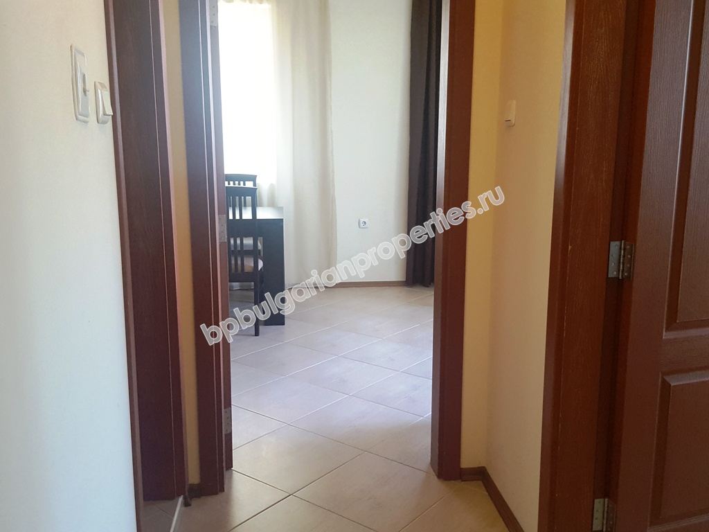 Меблированная двухкомнатная квартира на продажу в курорте Солнечный Берег