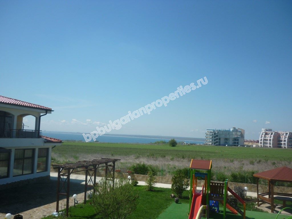 Двухкомнатная квартира с панорамным видом на море в Равде Двухкомнатная квартира с панорамным видом на море в Равде