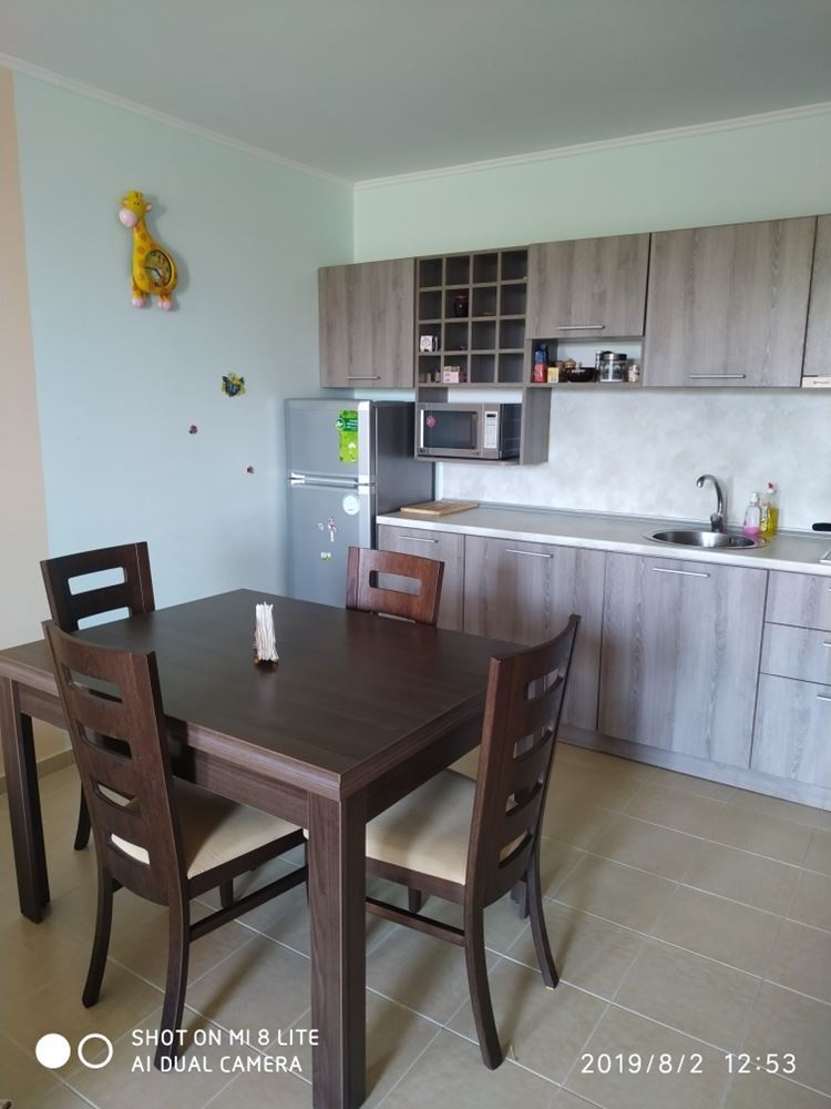 Меблированная квартира-люкс в жилом комплексе в 50 метрах от пляжа в Китене Меблированная квартира-люкс в жилом комплексе в 50 метрах от пляжа в Китене