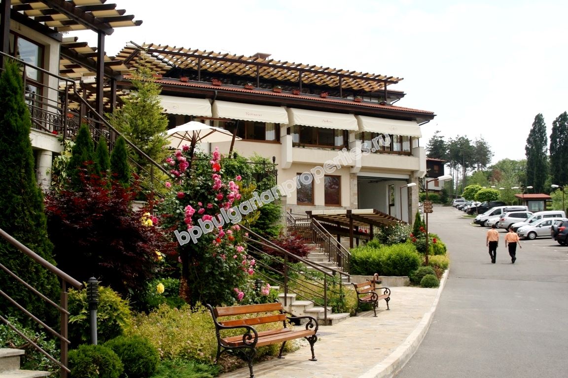 Двуспальные апартаменты с видом на море на первой линии в Созополе Двуспальные апартаменты с видом на море на первой линии в Созополе