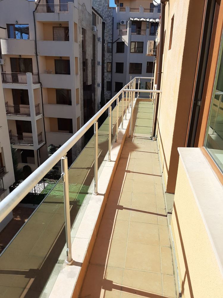 Дешевая меблированная студия в центральной части Солнечного Берега Дешевая меблированная студия в центральной части Солнечного Берега