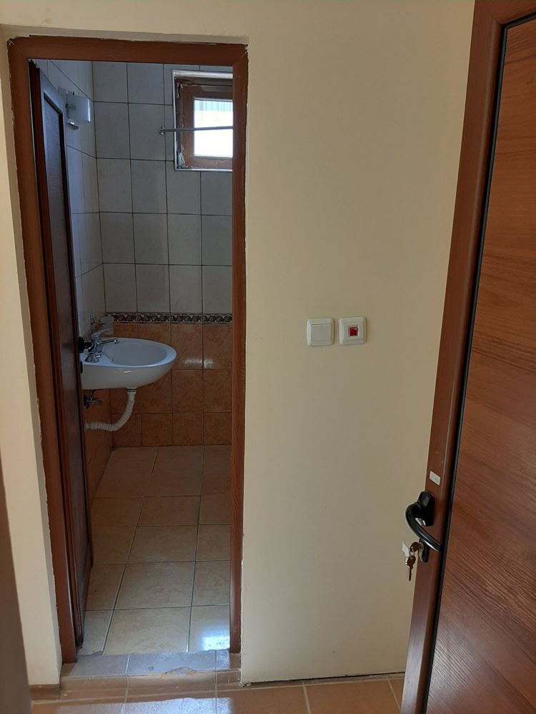 Дешевая меблированная студия в центральной части Солнечного Берега Дешевая меблированная студия в центральной части Солнечного Берега