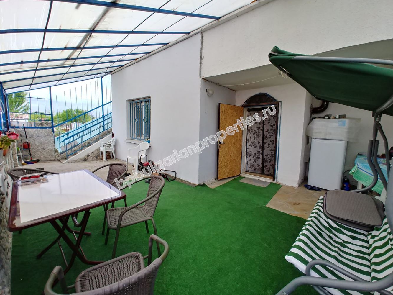 Двухэтажный дом с участком в 20 км от Бургаса и моря Двухэтажный дом с участком в 20 км от Бургаса и моря