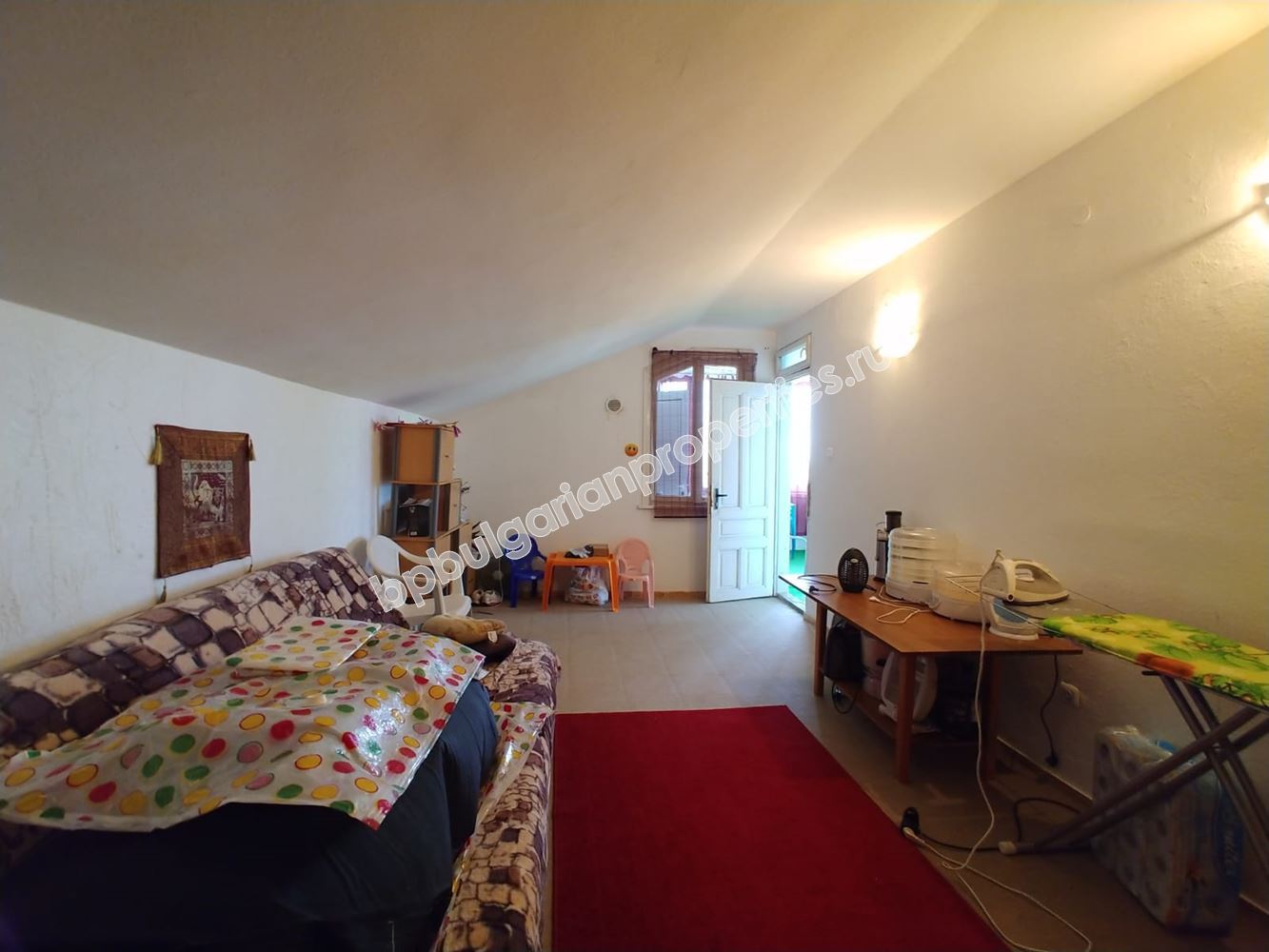 Двухэтажный дом с участком в 20 км от Бургаса и моря Двухэтажный дом с участком в 20 км от Бургаса и моря