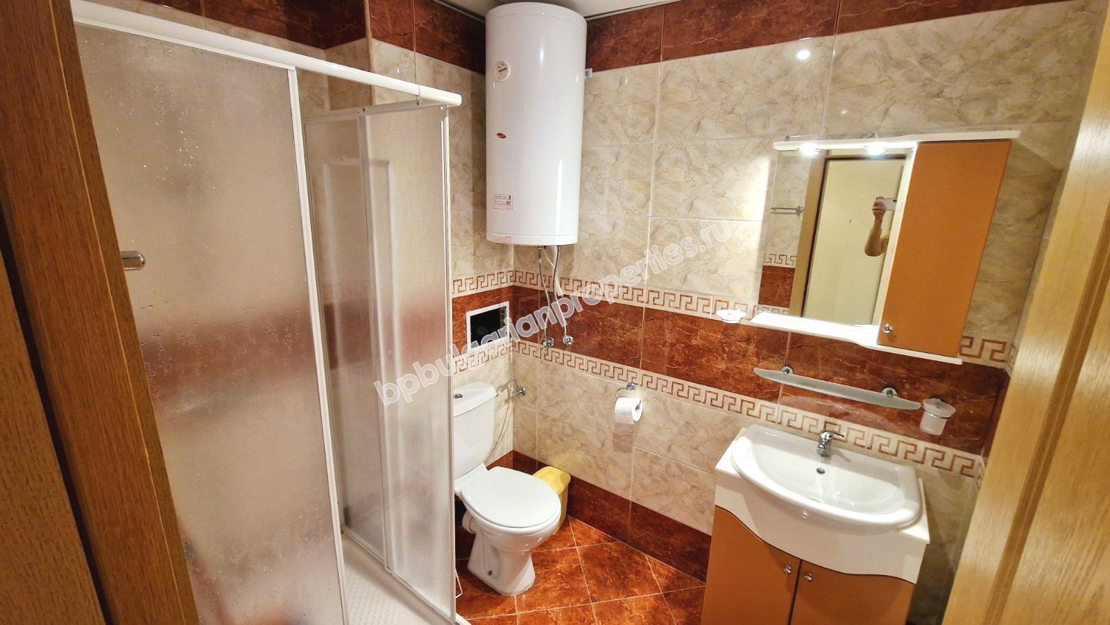 Трехкомнатная меблированная квартира в закрытом комплексе близко от моря Трехкомнатная меблированная квартира в закрытом комплексе близко от моря