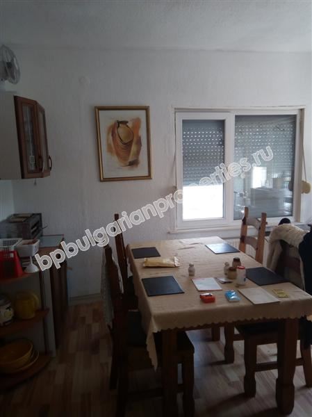 Традиционный сельский дом с участком в 130 км от моря Традиционный сельский дом с участком в 130 км от моря