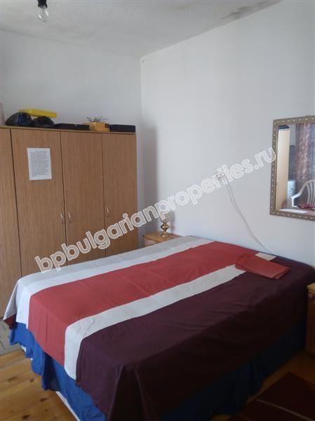 Традиционный сельский дом с участком в 130 км от моря Традиционный сельский дом с участком в 130 км от моря