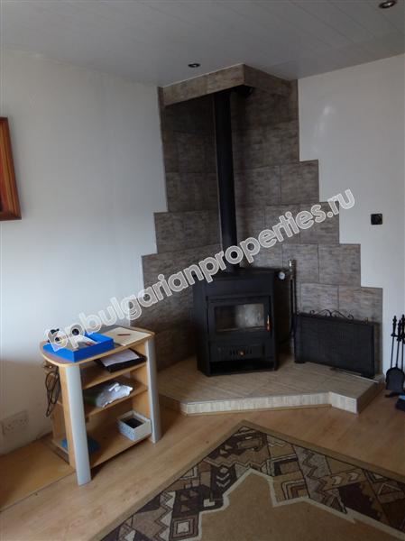 Традиционный сельский дом с участком в 130 км от моря Традиционный сельский дом с участком в 130 км от моря