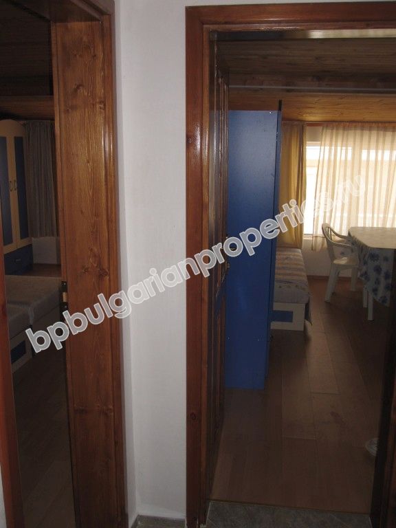 Двукомнатная меблированная квартира на продажу в курорте Святой Влас Двукомнатная меблированная квартира на продажу в курорте Святой Влас