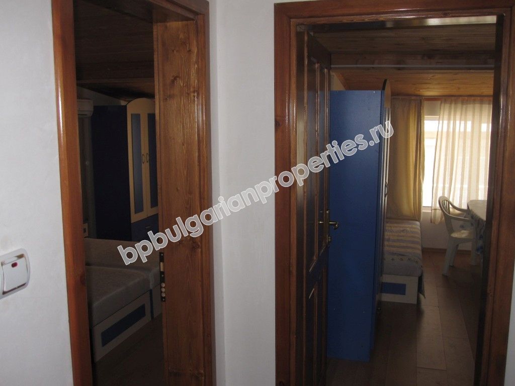 Двукомнатная меблированная квартира на продажу в курорте Святой Влас Двукомнатная меблированная квартира на продажу в курорте Святой Влас