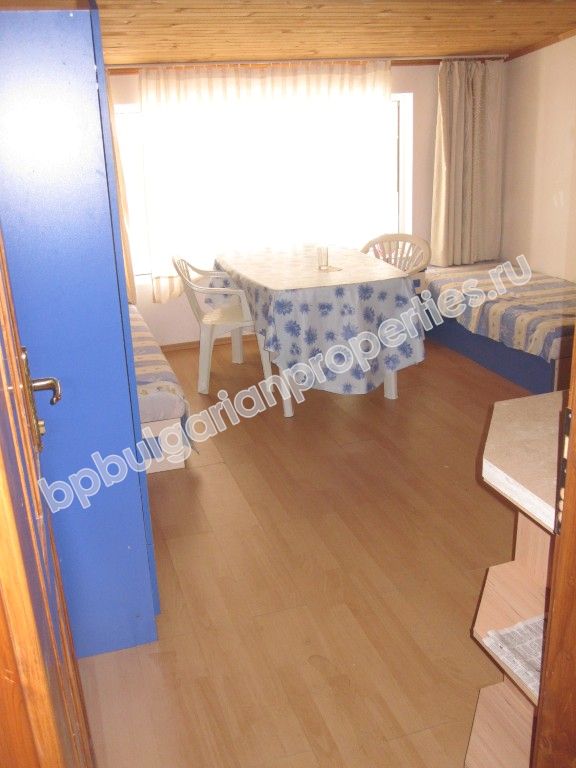 Двукомнатная меблированная квартира на продажу в курорте Святой Влас Двукомнатная меблированная квартира на продажу в курорте Святой Влас