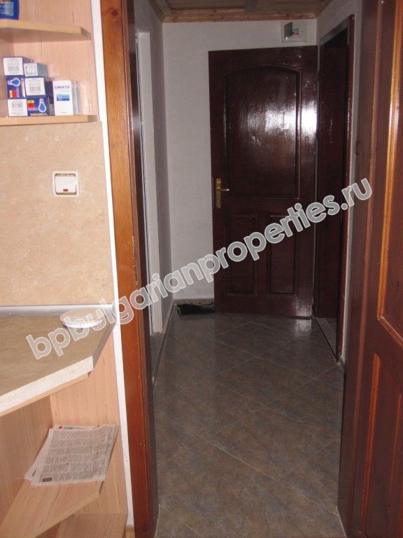 Двукомнатная меблированная квартира на продажу в курорте Святой Влас Двукомнатная меблированная квартира на продажу в курорте Святой Влас