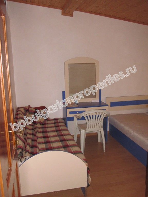 Двукомнатная меблированная квартира на продажу в курорте Святой Влас Двукомнатная меблированная квартира на продажу в курорте Святой Влас