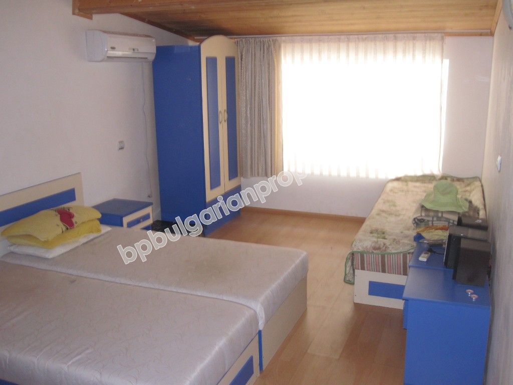 Двукомнатная меблированная квартира на продажу в курорте Святой Влас Двукомнатная меблированная квартира на продажу в курорте Святой Влас