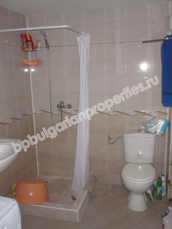 Двукомнатная меблированная квартира на продажу в курорте Святой Влас Двукомнатная меблированная квартира на продажу в курорте Святой Влас