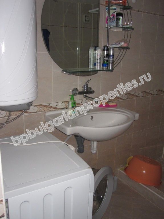 Двукомнатная меблированная квартира на продажу в курорте Святой Влас Двукомнатная меблированная квартира на продажу в курорте Святой Влас