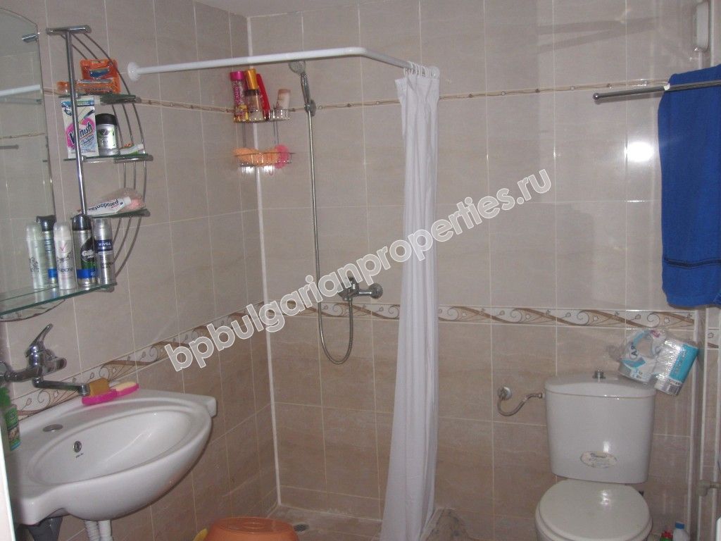 Двукомнатная меблированная квартира на продажу в курорте Святой Влас Двукомнатная меблированная квартира на продажу в курорте Святой Влас