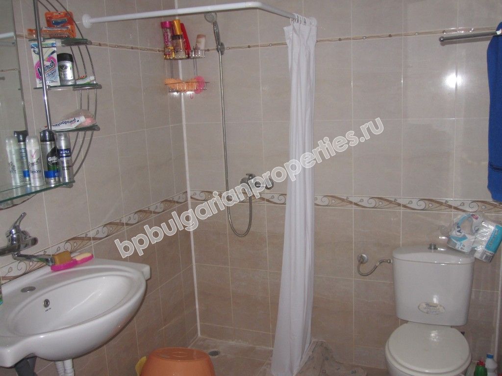 Двукомнатная меблированная квартира на продажу в курорте Святой Влас Двукомнатная меблированная квартира на продажу в курорте Святой Влас