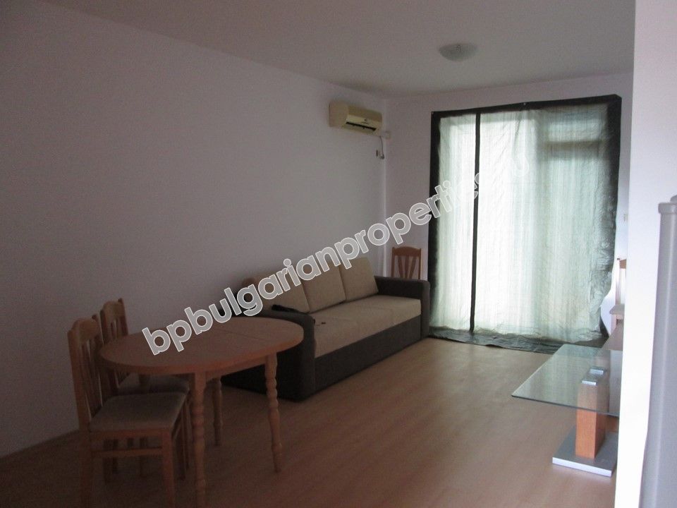 Меблированная односпальная квартира на продажу в Солнечном Берегу