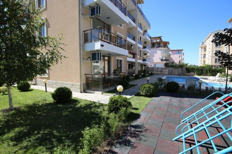 Люксозные односпальные апартаменты на продажу в курорте Равда Люксозные односпальные апартаменты на продажу в курорте Равда