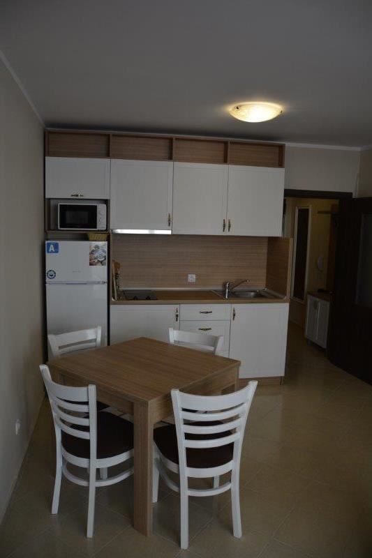 Люксозные односпальные апартаменты на продажу в курорте Равда Люксозные односпальные апартаменты на продажу в курорте Равда