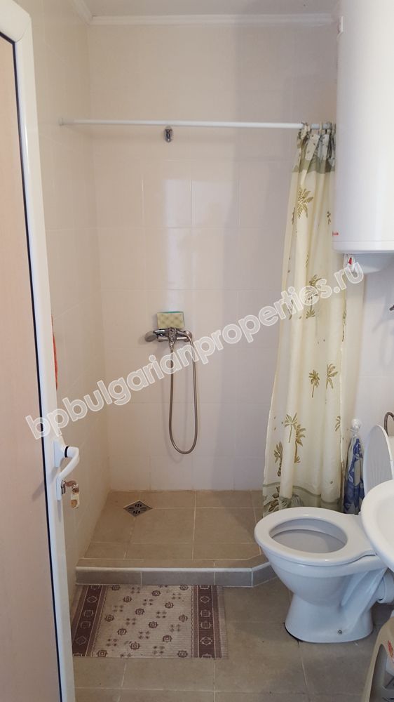 Односпальная квартира близко от моря  в приморском городке Китен