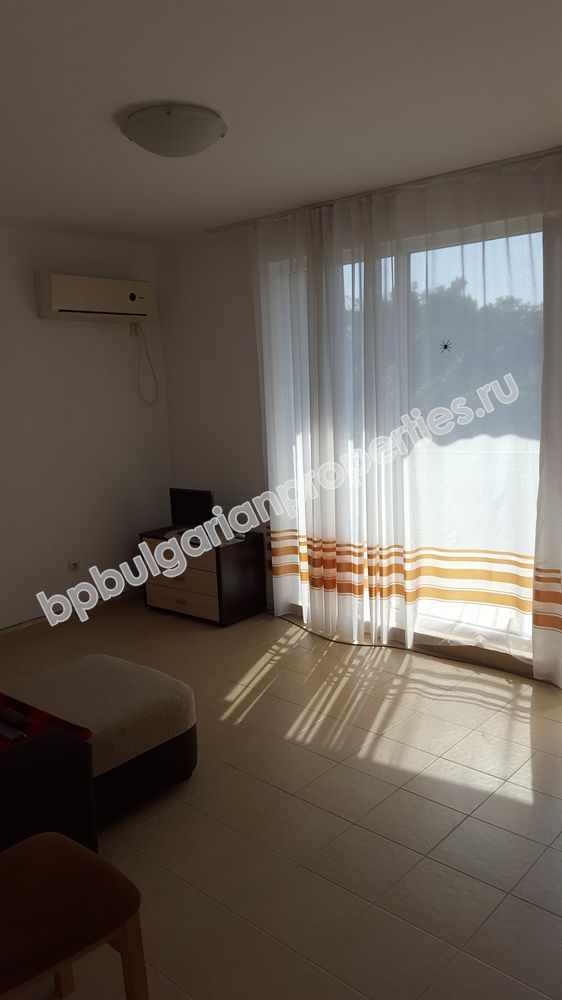 Односпальная квартира близко от моря  в приморском городке Китен