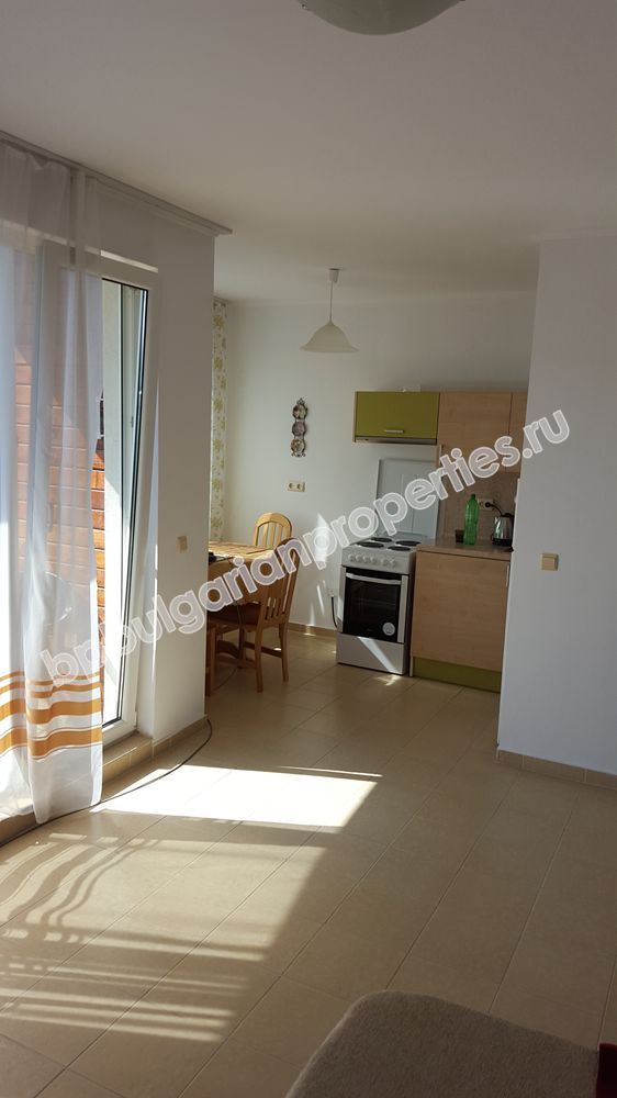 Односпальная квартира близко от моря  в приморском городке Китен